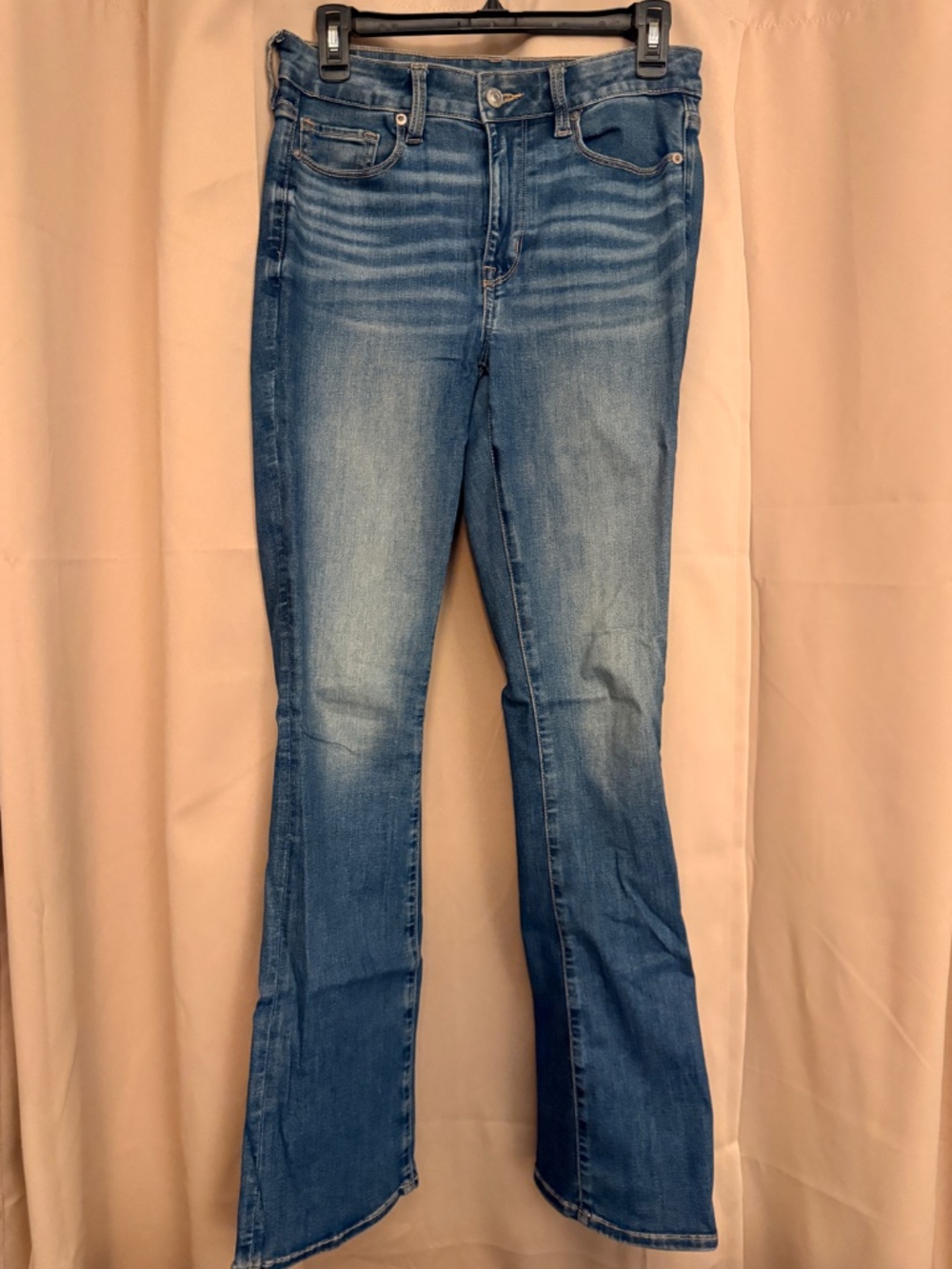AE Light Wash Jeans Size 6